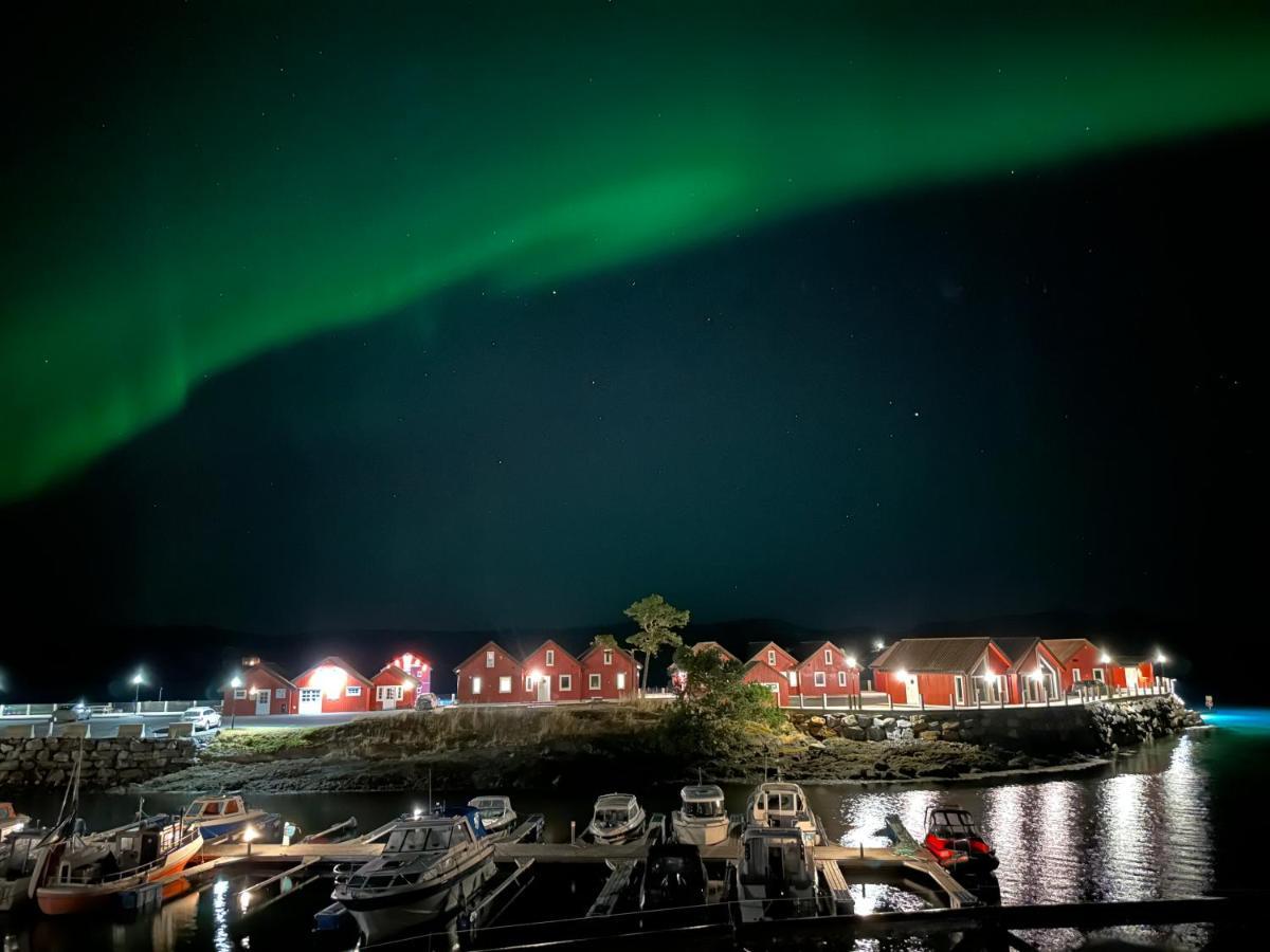Hotel Norsk Havbrukssenter - Rorbuer Bronnoysund Exterior foto