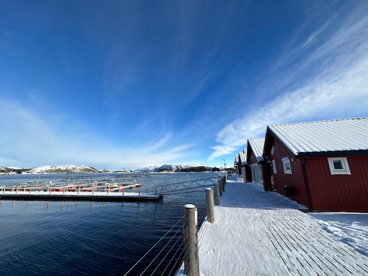 Hotel Norsk Havbrukssenter - Rorbuer Bronnoysund Exterior foto