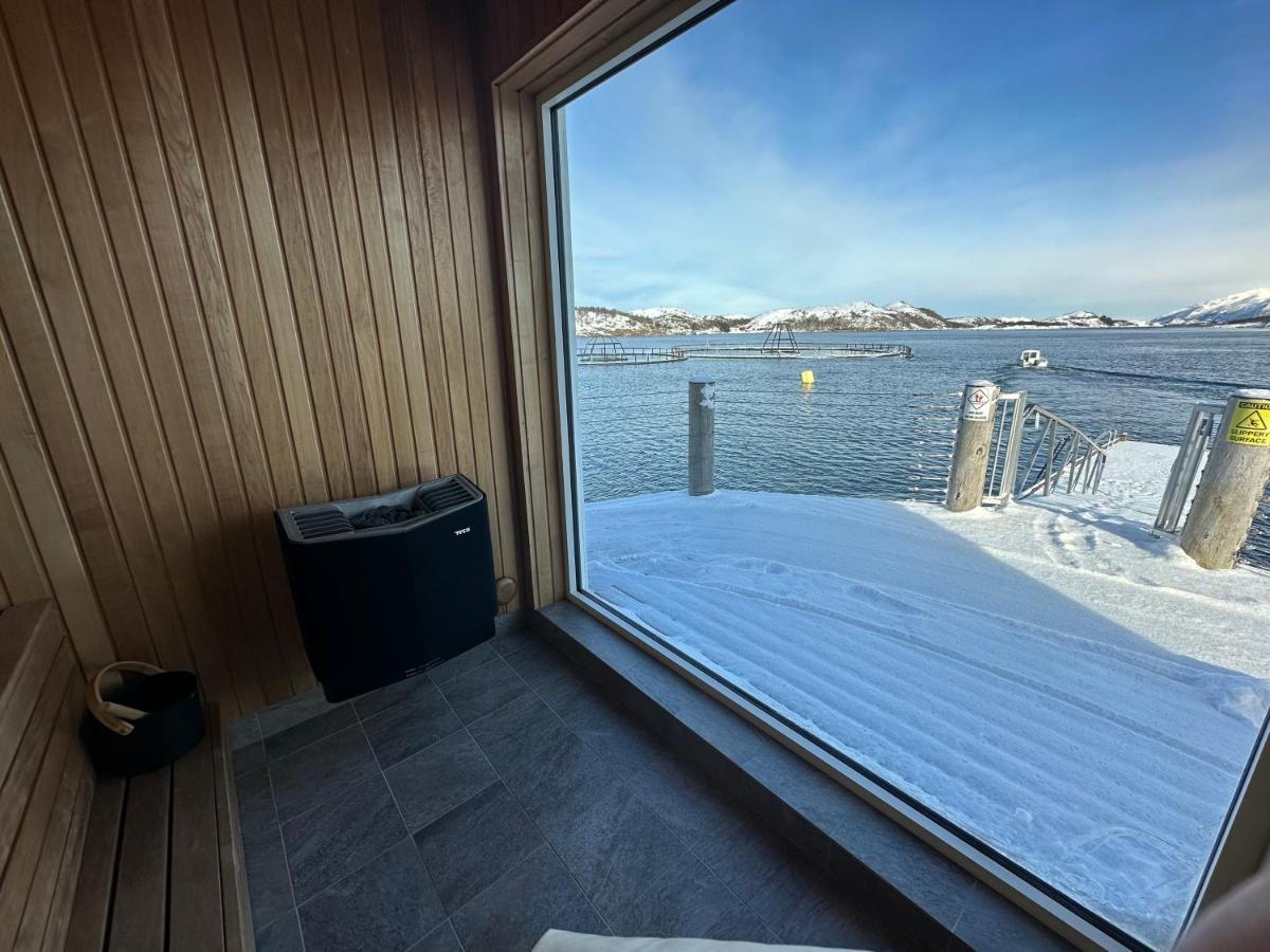 Hotel Norsk Havbrukssenter - Rorbuer Bronnoysund Exterior foto