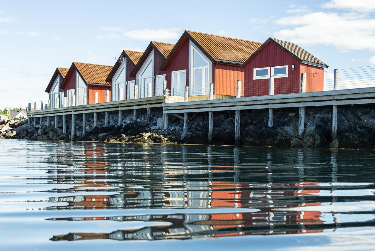 Hotel Norsk Havbrukssenter - Rorbuer Bronnoysund Exterior foto